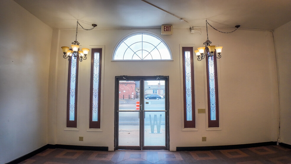 More Photos Of 3935 W Colfax Ave, Denver Storefront For Lease