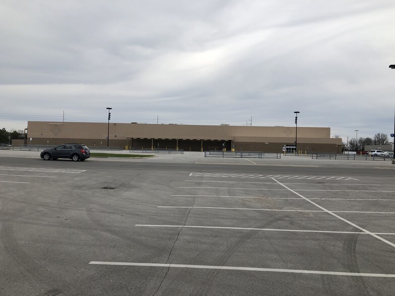 More Photos Of 10859 E Washington St, Indianapolis General Retail For Sale