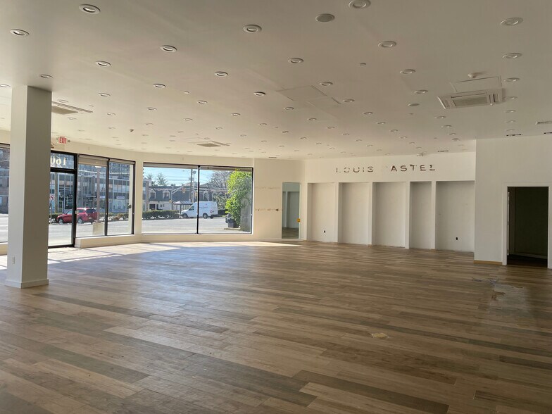 More Photos Of 1605 Lemoine Ave, Fort Lee Freestanding For Lease