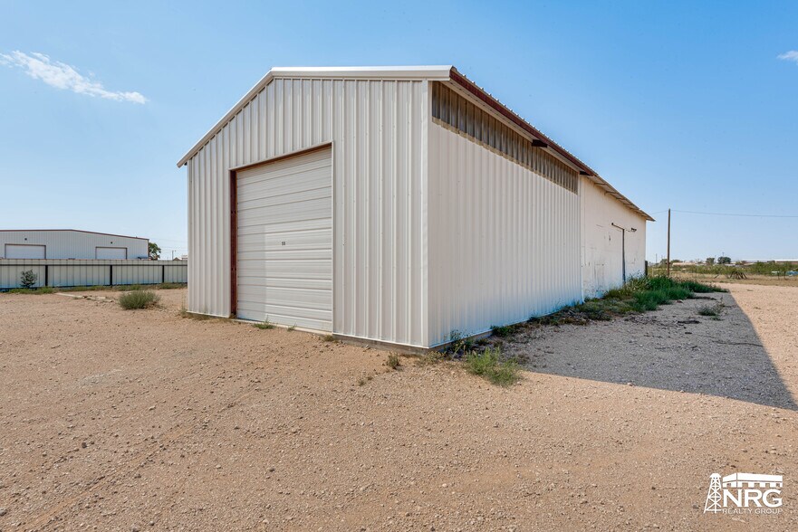 More Photos Of 1591 S US Highway 385, Andrews Warehouse For Lease