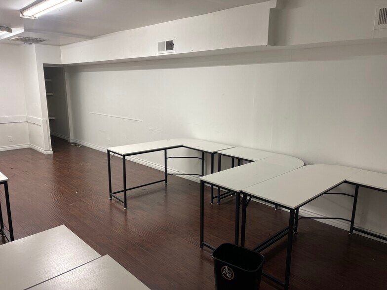 More Photos Of 7815-7817 Melrose Ave, Los Angeles Storefront Retail Office For Lease