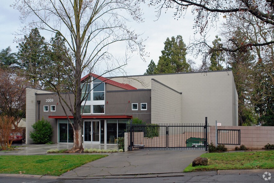 More Photos Of 2009 V St, Sacramento Office For Lease