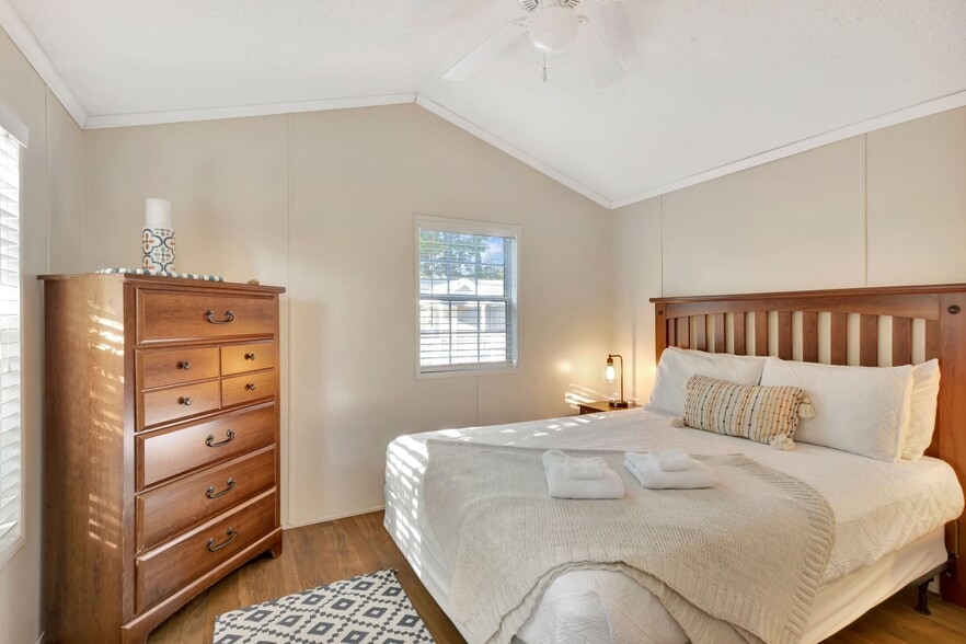 More Photos Of 11845 US 41 St, Monteagle Trailer Camper Park For Sale