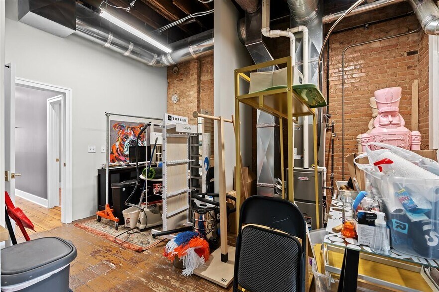 More Photos Of 104 S Leroy St, Fenton Storefront Retail Residential For Sale