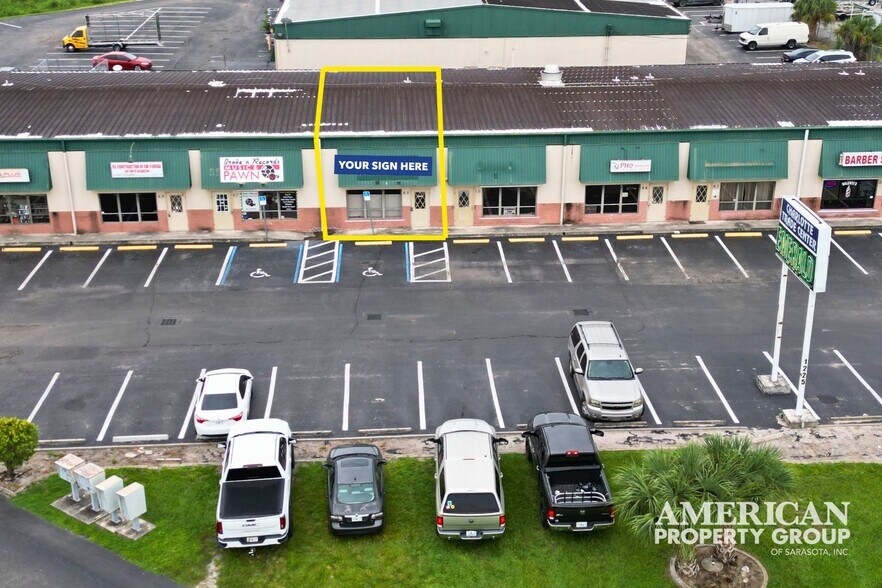 More Photos Of 1225 Tamiami Trl, Port Charlotte Showroom For Lease