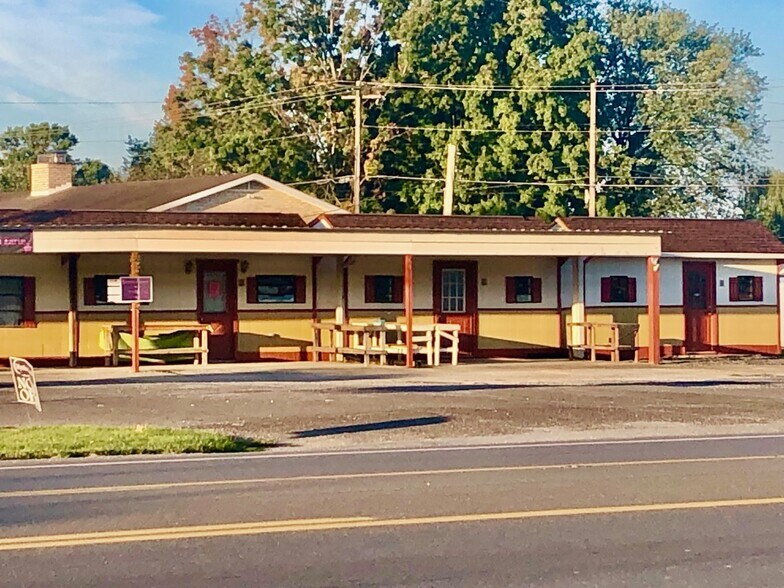 More Photos Of 3650 Lincoln Way E, Fayetteville General Retail For Sale