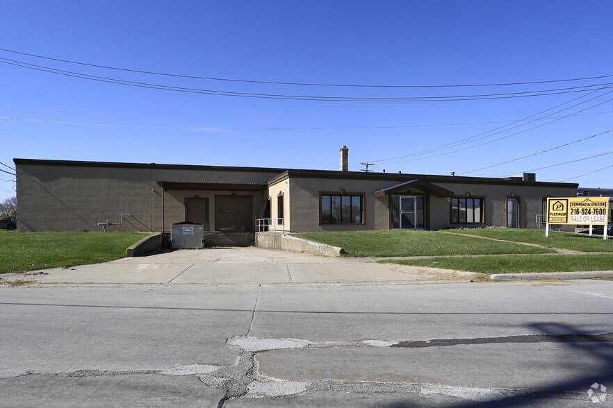 More Photos Of 14501 Industrial Ave, Maple Heights Manufacturing For Lease