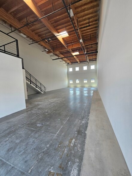 More Photos Of 10680 Silicon Ave, Montclair Warehouse For Sale
