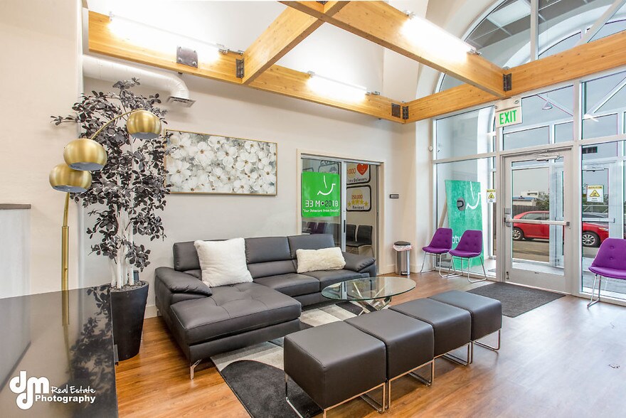 More Photos Of 8801-8811 Toloff St, Anchorage Office For Sale