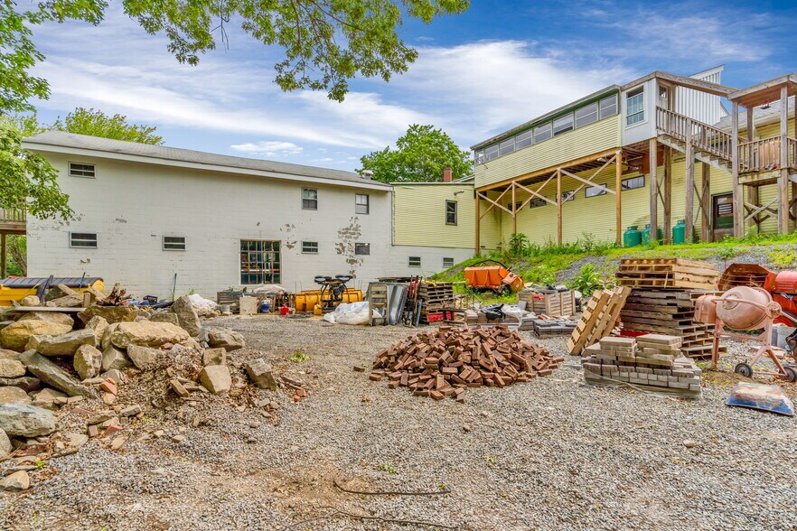 More Photos Of 1190 Liberty Square Rd, Boxborough Warehouse For Sale