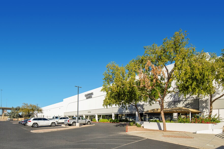 More Photos Of 9704 W Roosevelt St, Tolleson Distribution For Lease
