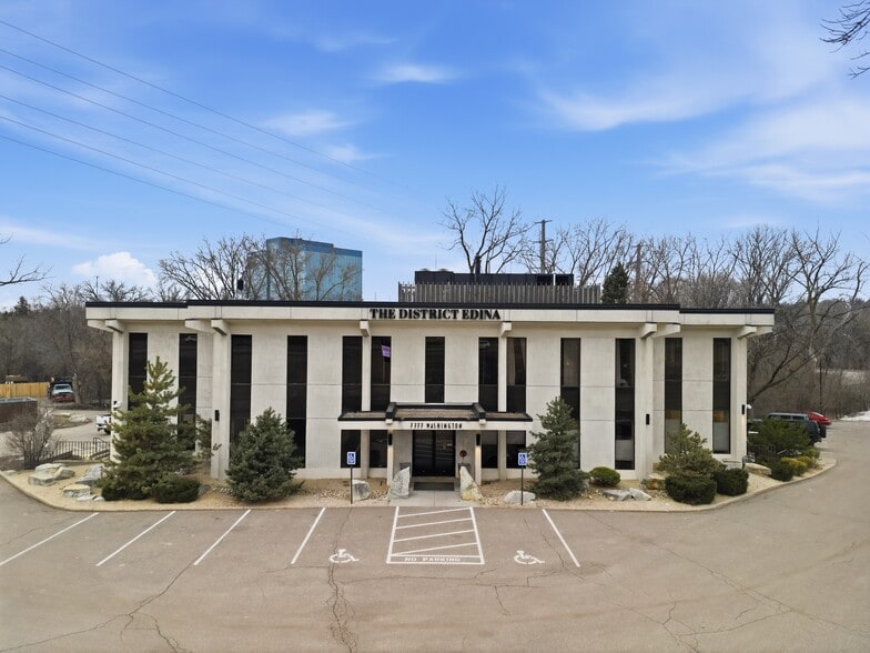 More Photos Of 7777 Washington Ave S, Edina Loft Creative Space For Lease