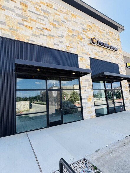 More Photos Of 15102 Ronald Reagan Blvd, Leander General Retail For Lease