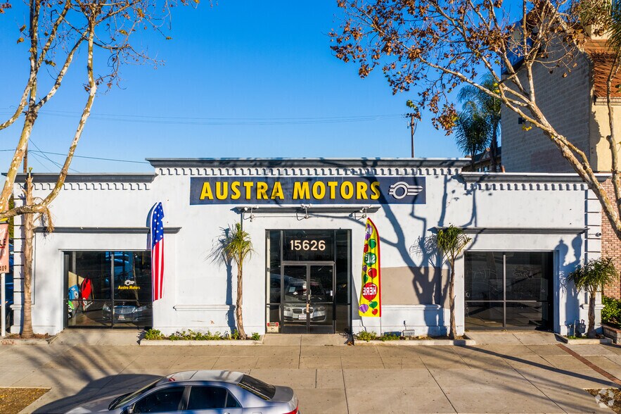 More Photos Of 15628 Hawthorne Blvd, Lawndale General Retail For Lease