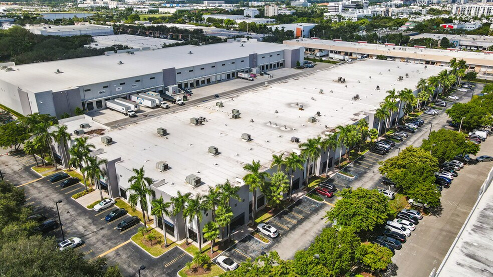 More Photos Of 8305 NW 27th St, Doral Distribution For Lease