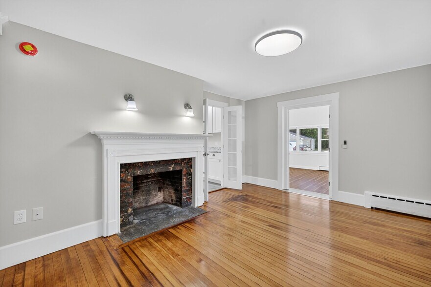 More Photos Of 18 Perry Ave, Nashua Apartments For Sale