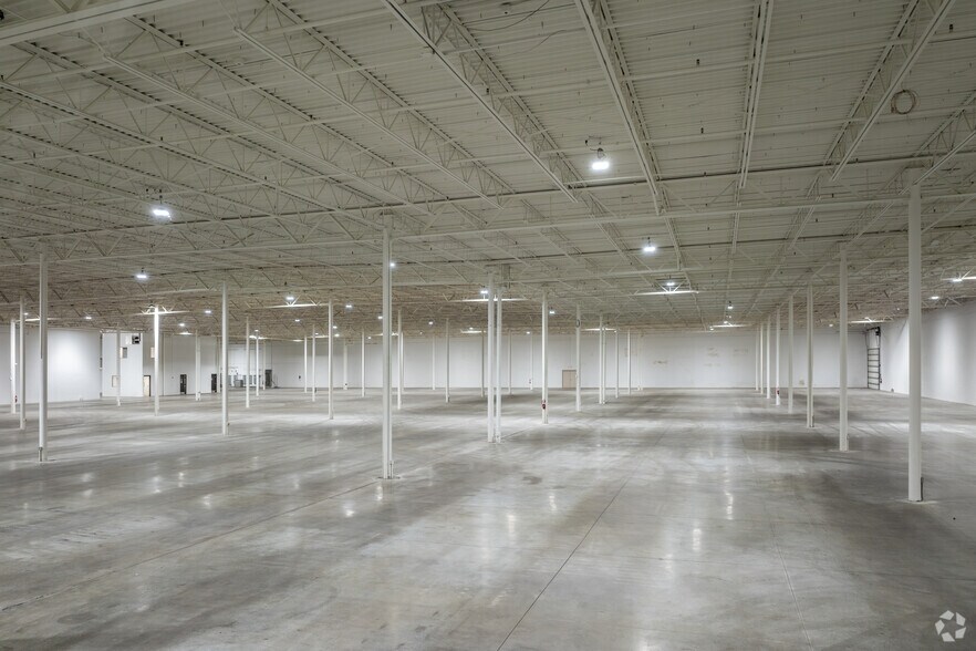 More Photos Of 3201 N Ridge Rd E, Ashtabula Freestanding For Lease