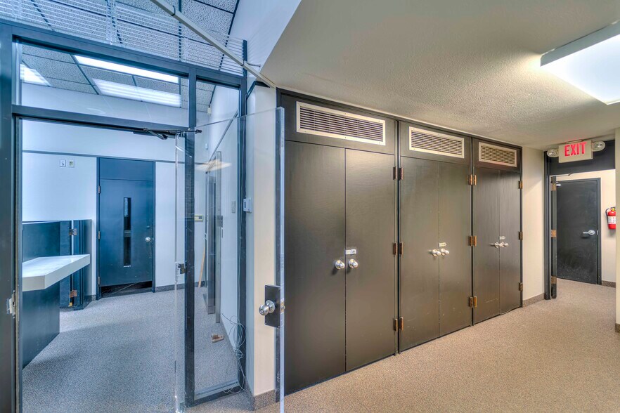 More Photos Of 1217 Greenwood Ave, Jackson General Retail For Sale