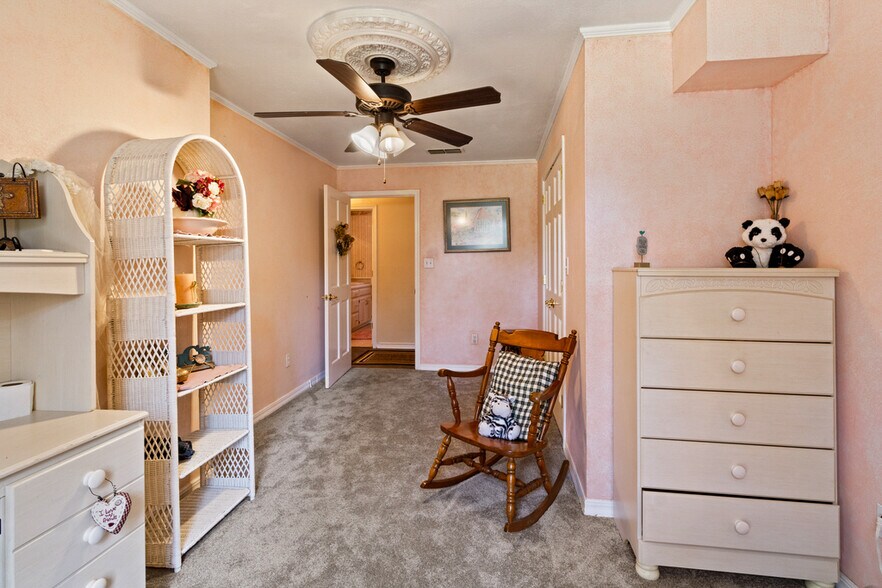 More Photos Of 750 N US Highway 287, Palestine Multifamily For Sale