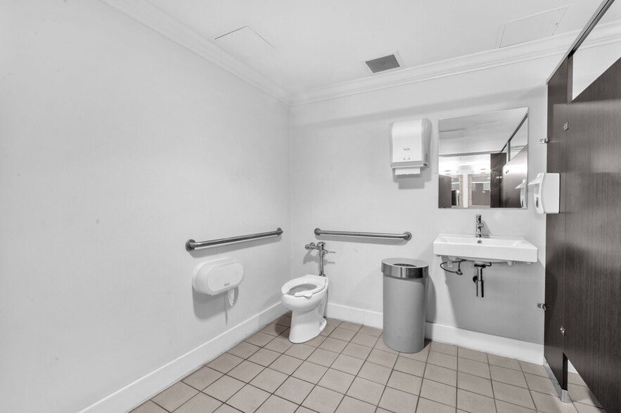 More Photos Of 511 SE 5th Ave, Fort Lauderdale Apartments For Sale