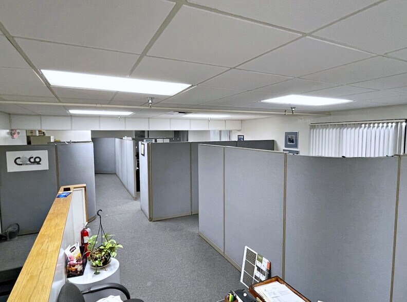 More Photos Of 34 Sullivan Rd, North Billerica Warehouse For Sale