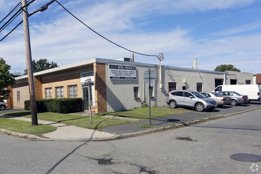 More Photos Of 1072 Randolph Ave, Rahway Warehouse For Sale