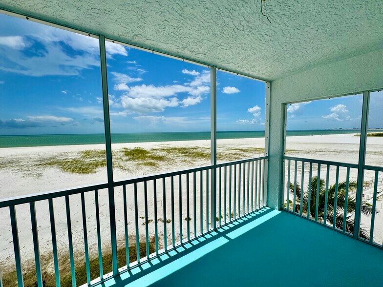 More Photos Of 6530 Estero Blvd, Fort Myers Hotel For Sale