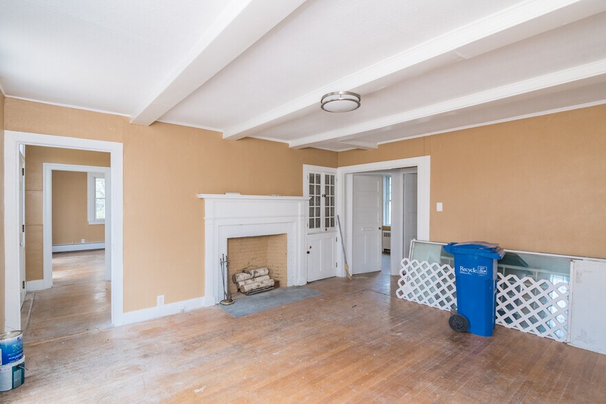 More Photos Of 154 S Mountain Rd, Northfield Schools For Sale