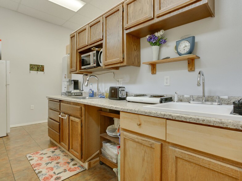 More Photos Of 1647 NE Market Dr, Fairview Apartments For Sale