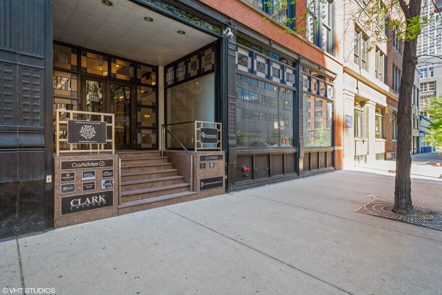 More Photos Of 216 S Jefferson St, Chicago Loft Creative Space For Lease