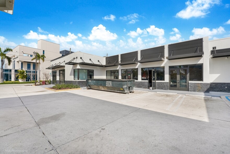 More Photos Of 18575 NW 27th Ave, Opa Locka Service Station For Lease