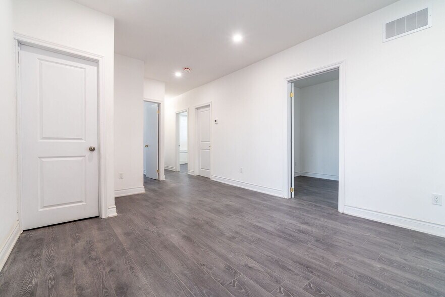 More Photos Of 910 Burlington St E, Hamilton Apartments For Sale