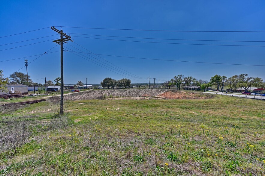 More Photos Of 1057 Tesch St, Bellville Industrial For Lease