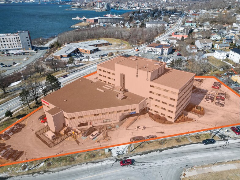 More Photos Of 277 Pleasant St, Dartmouth Office For Lease