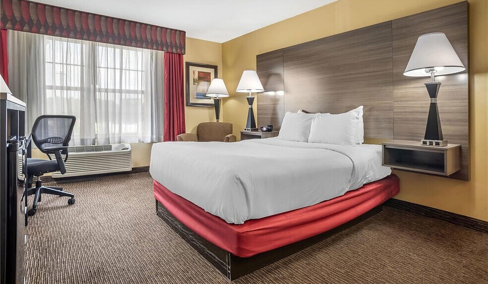 More Photos Of 5041 Academy Ln, Bessemer Hotel For Sale