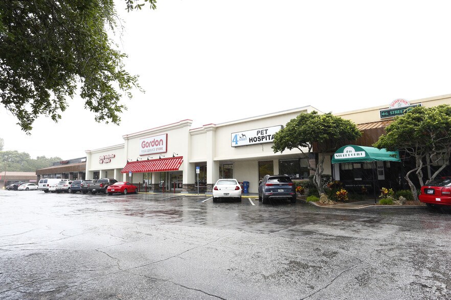 More Photos Of 3131-3185 4th St N, Saint Petersburg Freestanding For Lease