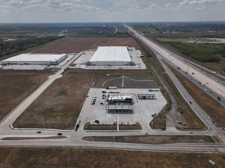 More Photos Of 2920 Airport Blvd, Houston Land For Sale