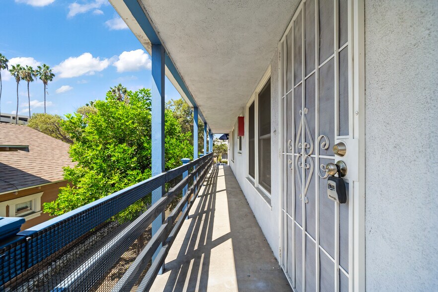 More Photos Of 1136 Linden Ave, Long Beach Apartments For Sale