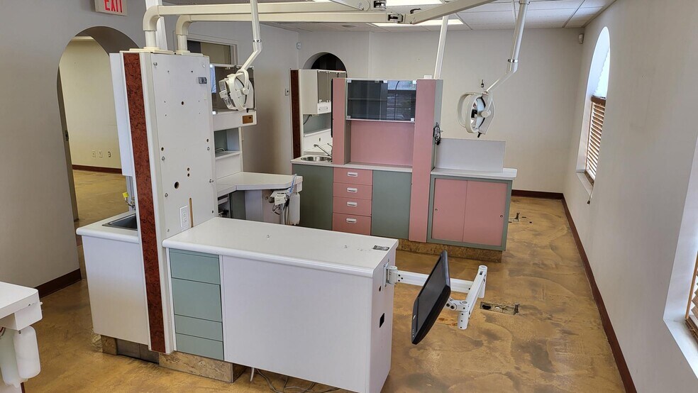 More Photos Of 1825 E Flamingo Rd, Las Vegas Office For Sale