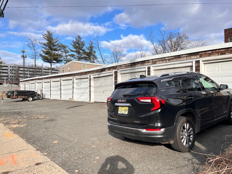 More Photos Of 162 W 2nd Ave, Roselle Specialty For Sale