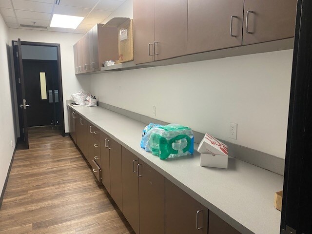 More Photos Of 300 E Walnut St, Evansville Telecom Hotel Data Hosting For Lease