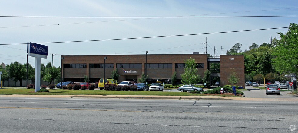 More Photos Of 7227 Parklane Rd, Columbia Office For Lease