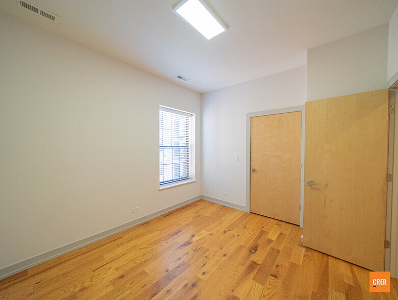 More Photos Of 4400 S Calumet Ave, Chicago Apartments For Sale