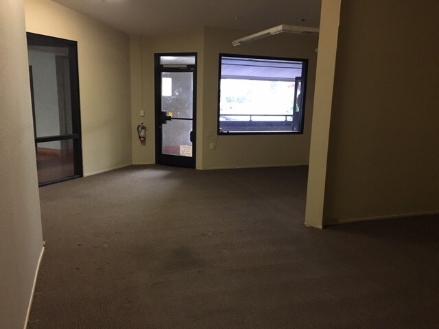 More Photos Of 575 Lincoln Ave, Napa Office For Lease