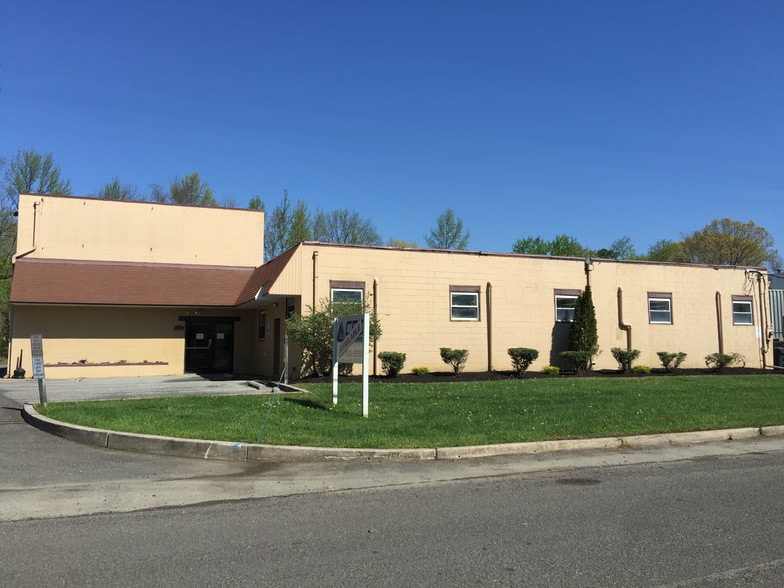 Primary Photo Of 214 Cherry Ave, Voorhees Office For Lease