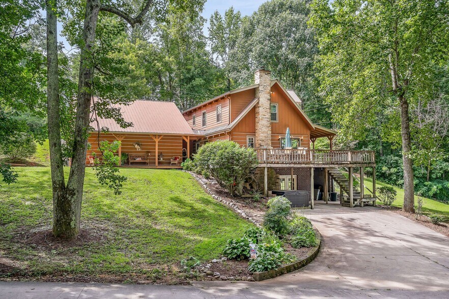 More Photos Of 1967 Rock Island Rd, Rock Island Marina For Sale