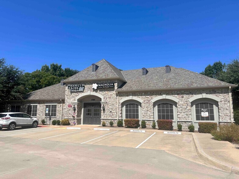 More Photos Of 1786 W McDermott Dr, Allen Medical For Lease