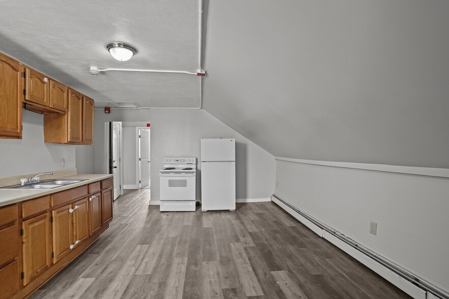 More Photos Of 226 S Main St, Woonsocket Apartments For Sale