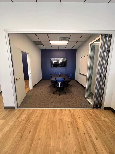 More Photos Of 14247 O'Connell Ct, Savage General Retail For Lease