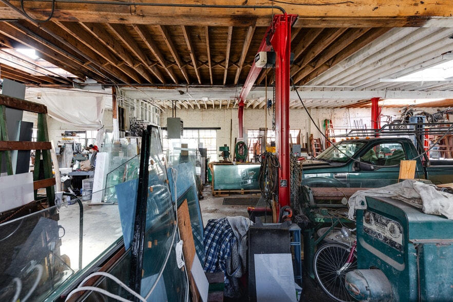 More Photos Of 304-306 Gilmer St, Richmond Manufacturing For Sale